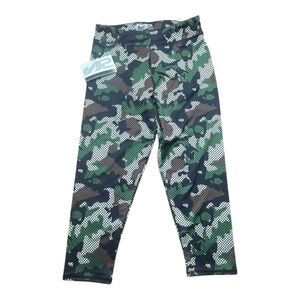S2 sport Capri length medium camouflage work out leggings